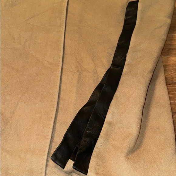 Club Monaco wool Leather trimmed Poncho - Picture 4 of 11